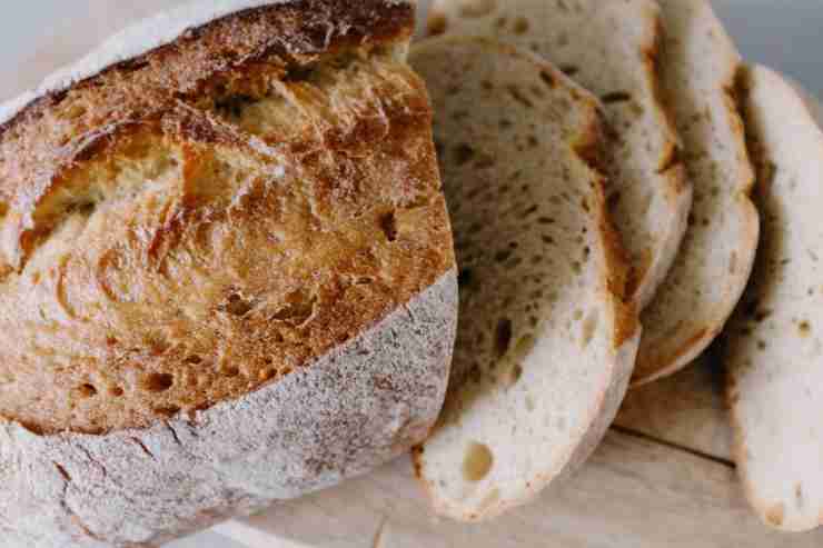 bruschette con salsiccia e stracchino