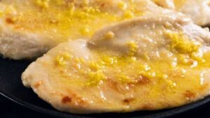 Petto di pollo limone e timo