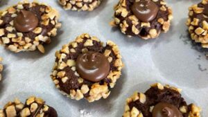 biscotti ripieni nutella granella nocciole