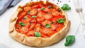 crostata salata pomodorini