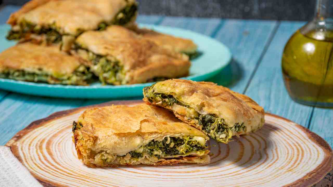spanakopita torta salata spinaci
